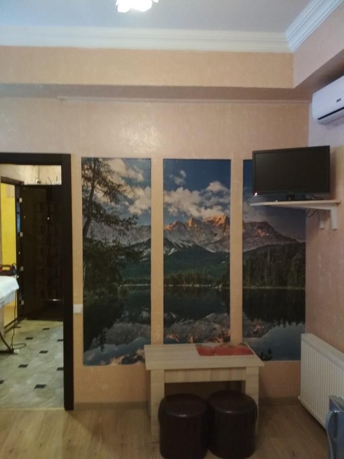 Guesthouse Melikishvili 57 Batumi Exterior photo