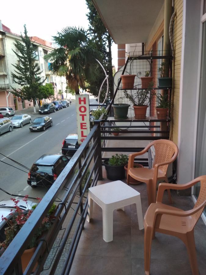Guesthouse Melikishvili 57 Batumi Exterior photo
